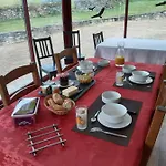 Alojamento de Acomodação e Pequeno-almoço Domaine Lagardelle