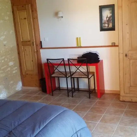 Alojamento de Acomodação e Pequeno-almoço Domaine Lagardelle 3*
